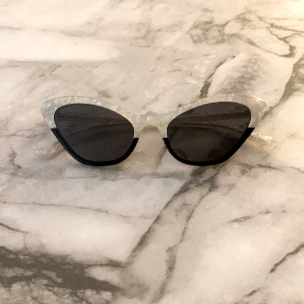 McQ cat eye sunglasses 50s style pinup vintage retro